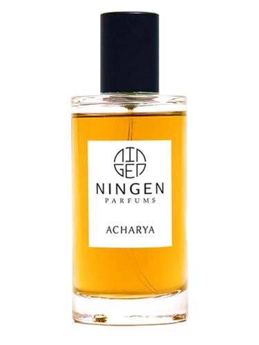 Frasco de Acharya, de Ningen Parfums
