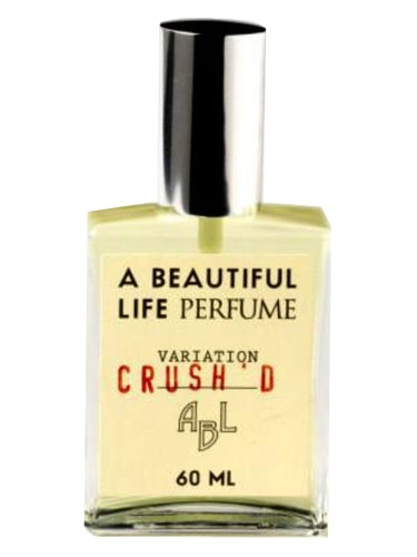 Frasco de Crush'd, de A Beautiful Life Brands