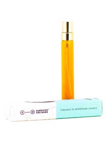 Frasco de Romance in Middlesex County, de Barrister and Mann