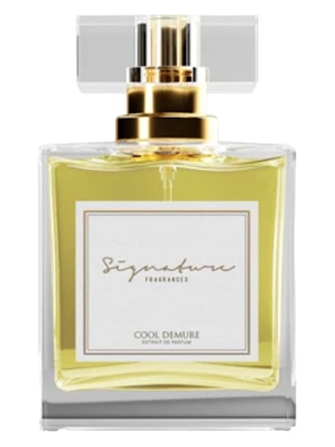 Frasco de Cool Demure, de Signature Fragrances