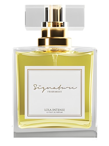 Frasco de Lola Intense, de Signature Fragrances