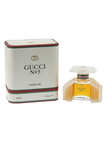 Frasco de Gucci No 3 Parfum, de Gucci