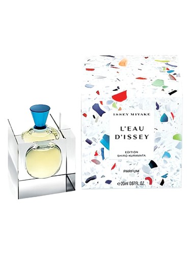 Frasco de L'Eau d'Issey Extract Edition Shiro Kuramata, de Issey Miyake