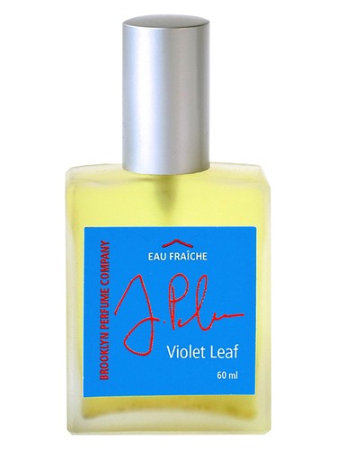 Frasco de Violet Leaf, de Brooklyn Perfume Company