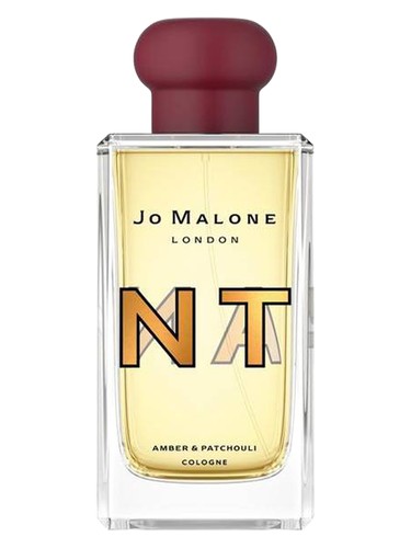 Frasco de Amber & Patchouli, de Jo Malone London