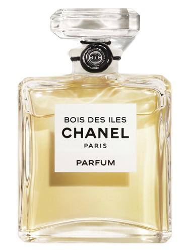Frasco de Bois Des Iles Parfum, de Chanel