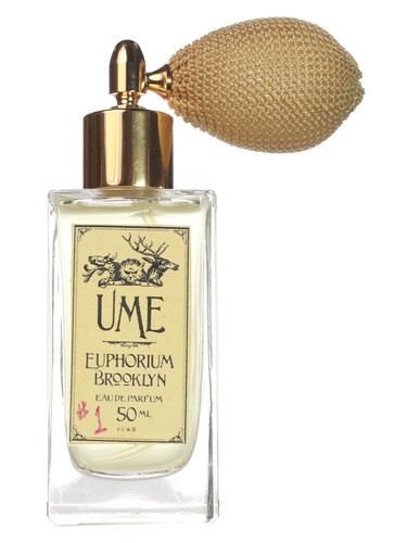 Frasco de Ume, de Euphorium Brooklyn