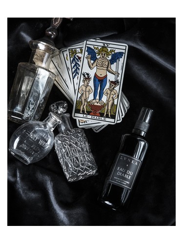 Frasco de Eau du Diable, de Lvnea