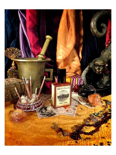 Frasco de Estate Amber, de Solstice Scents