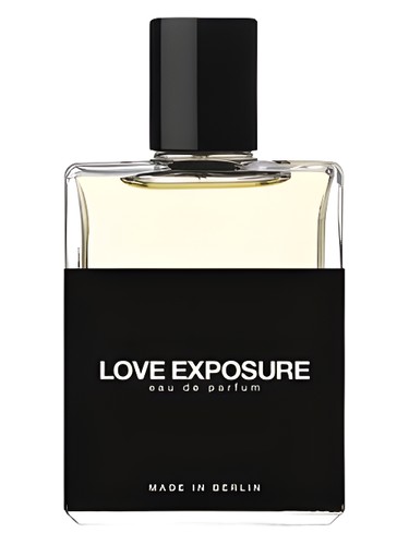 Frasco de Love Exposure, de Moth and Rabbit Perfumes