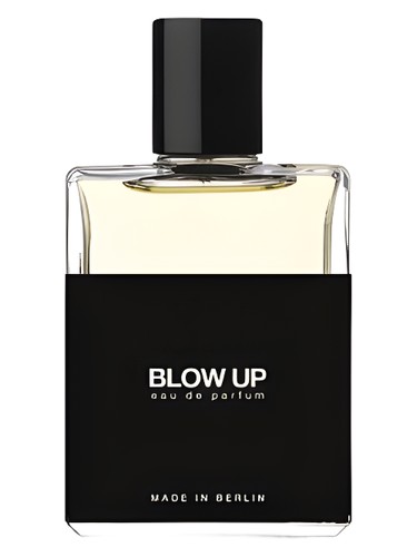 Frasco de Blow Up — Moth and Rabbit Perfumes