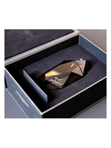 Frasco de Beyond Good and Evil — Voskanian Parfums