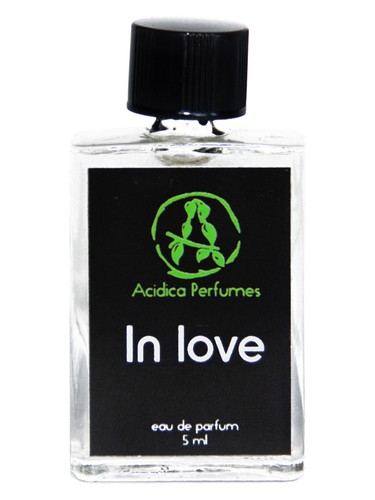 Frasco de In Love — Acidica Perfumes