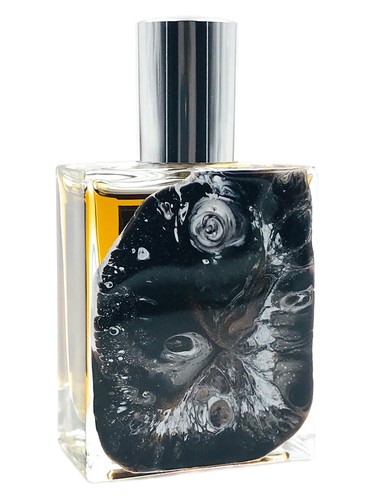 Frasco de Nomads, de Nimere Parfums