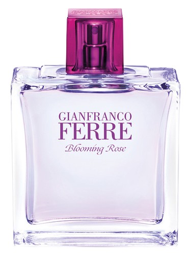 Frasco de Blooming Rose, de Gianfranco Ferre