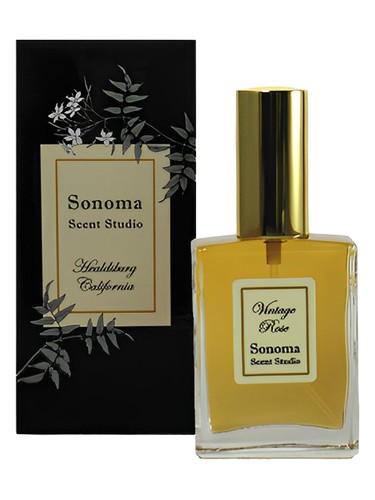Frasco de Vintage Rose, de Sonoma Scent Studio