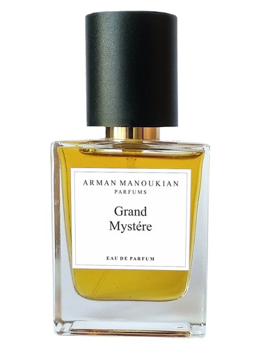 Frasco de Grand Mystere, de Arman Manoukian Parfums