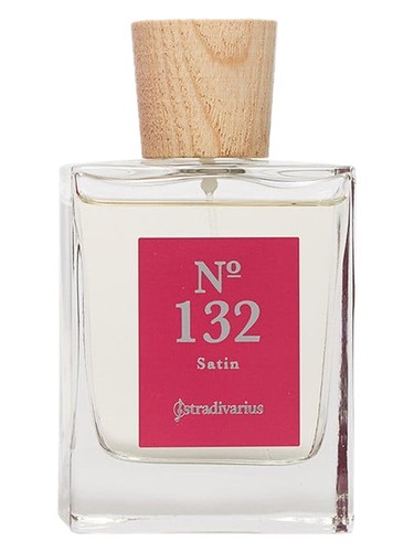 Frasco de N°132 Satin, de Stradivarius