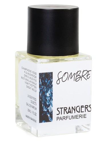 Frasco de Sombre, de Strangers Parfumerie