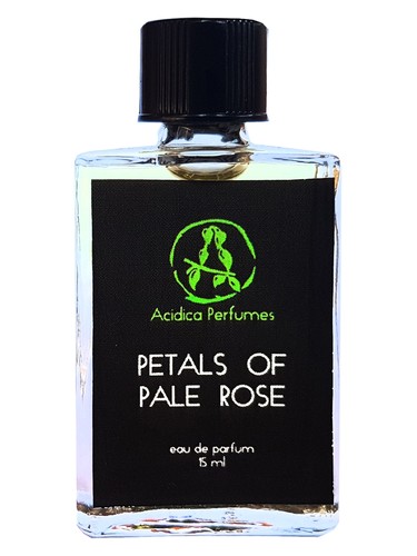 Frasco de Petals of pale rose, de Acidica Perfumes