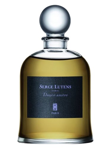 Frasco de Douce Amere — Serge Lutens