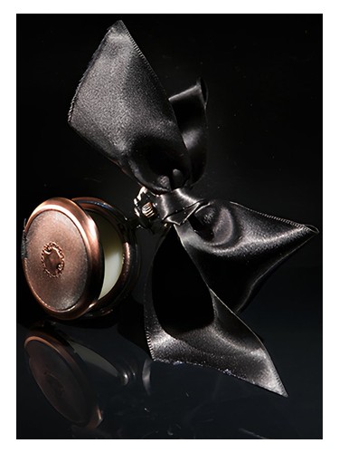 Frasco de Timeless: Cassis Pocket Watch, de DL & Co