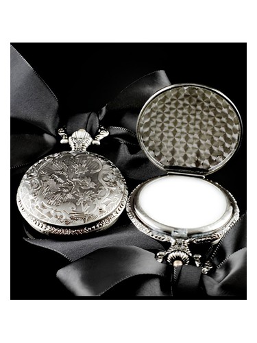 Frasco de Timeless: Lily of the Valley Pocket Watch, de DL & Co