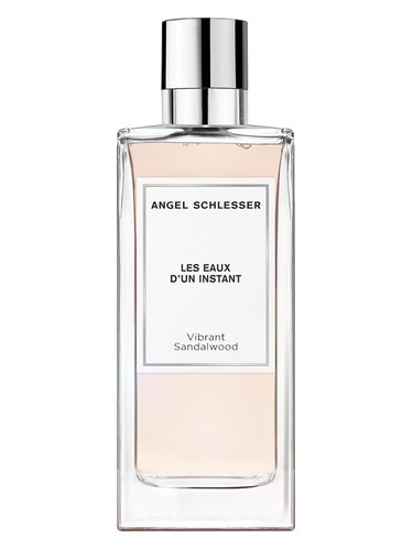 Frasco de Vibrant Sandalwood, de Angel Schlesser