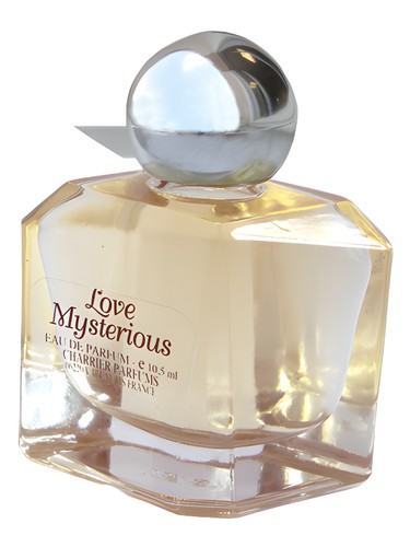 Frasco de Love Mysterious, de Charrier Parfums