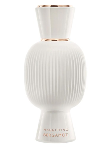 Frasco de Allegra Magnifying Bergamot Essence, de Bvlgari