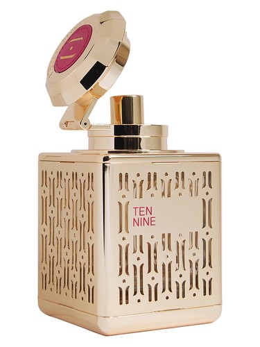 Frasco de Ten Nine, de Atelier Flou