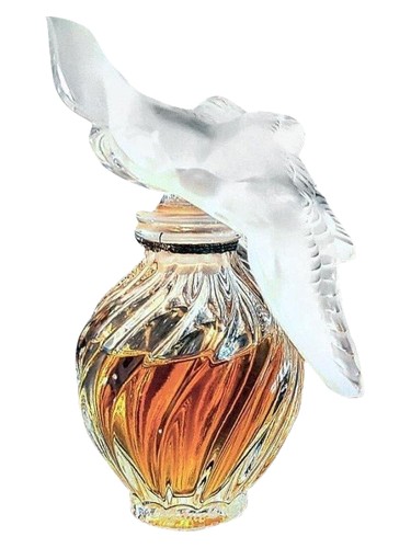 Frasco de L'Air du Temps Parfum, de Nina Ricci