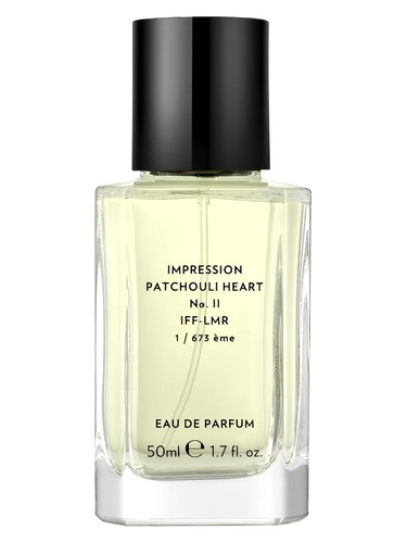 Frasco de Impression Patchouli Heart No. II, de Ostens