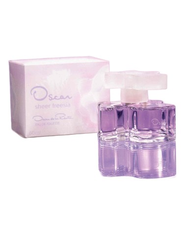 Frasco de Oscar Sheer Freesia, de Oscar de la Renta