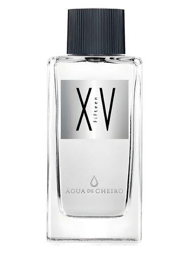 Frasco de Fifteen XV, de Água de Cheiro