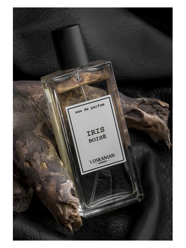 Frasco de Iris Boisé, de Voskanian Parfums