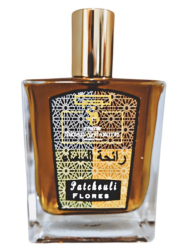 Frasco de Patchouli & Flores, de Atelier Segall & Barutti