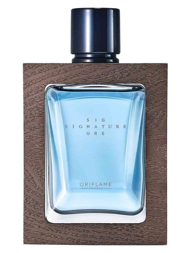 Frasco de Signature For Him Parfum — Oriflame