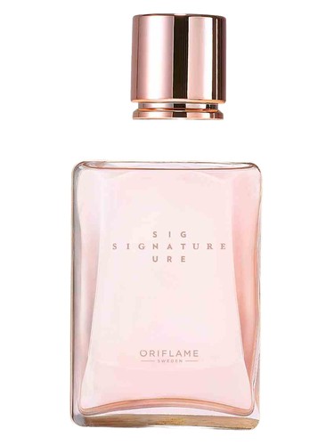 Frasco de Signature For Her Parfum, de Oriflame