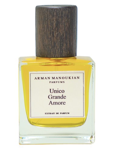 Frasco de Unico Grande Amore, de Arman Manoukian Parfums