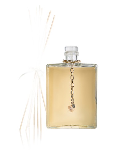 Frasco de VIRAHA - PARFUM HOME DÉCOR, de Liliana Paduano Parfum