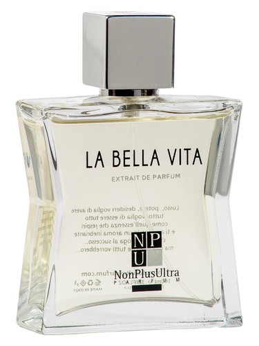 Frasco de La Bella Vita, de NonPlusUltra Parfum