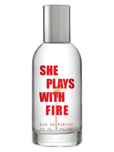 Frasco de She Plays With Fire, de Steve Madden
