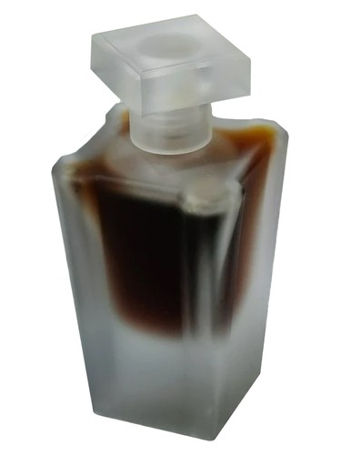 Frasco de Adorable 所谓伊人, de Mobius Fragrances 莫比乌斯