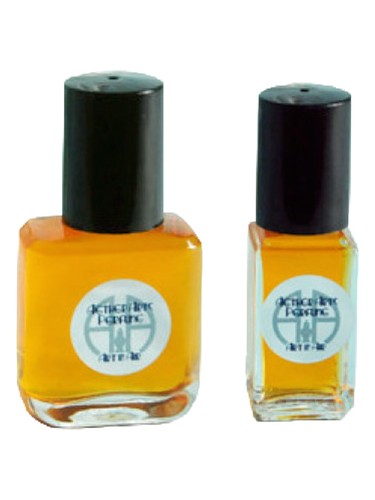 Frasco de Mayan Chocolate, de Aether Arts Perfume