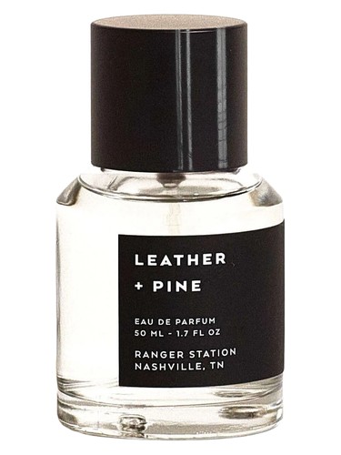 Frasco de Leather + Pine, de Ranger Station