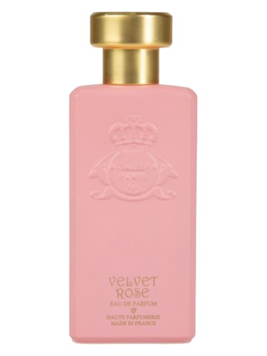 Frasco de Velvet Rose, de Al-Jazeera Perfumes