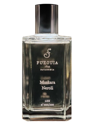 Frasco de Muskara Neroli, de Fueguia 1833