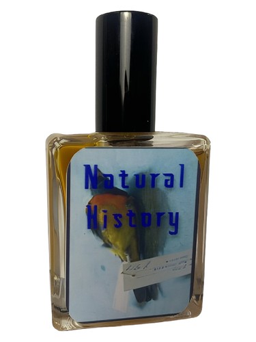 Frasco de Natural History — Phronema Perfumes