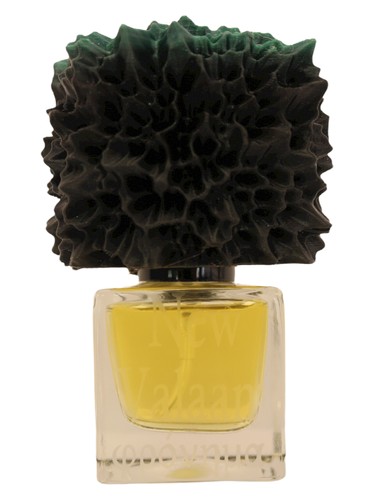 Frasco de New Valaam — Phronema Perfumes